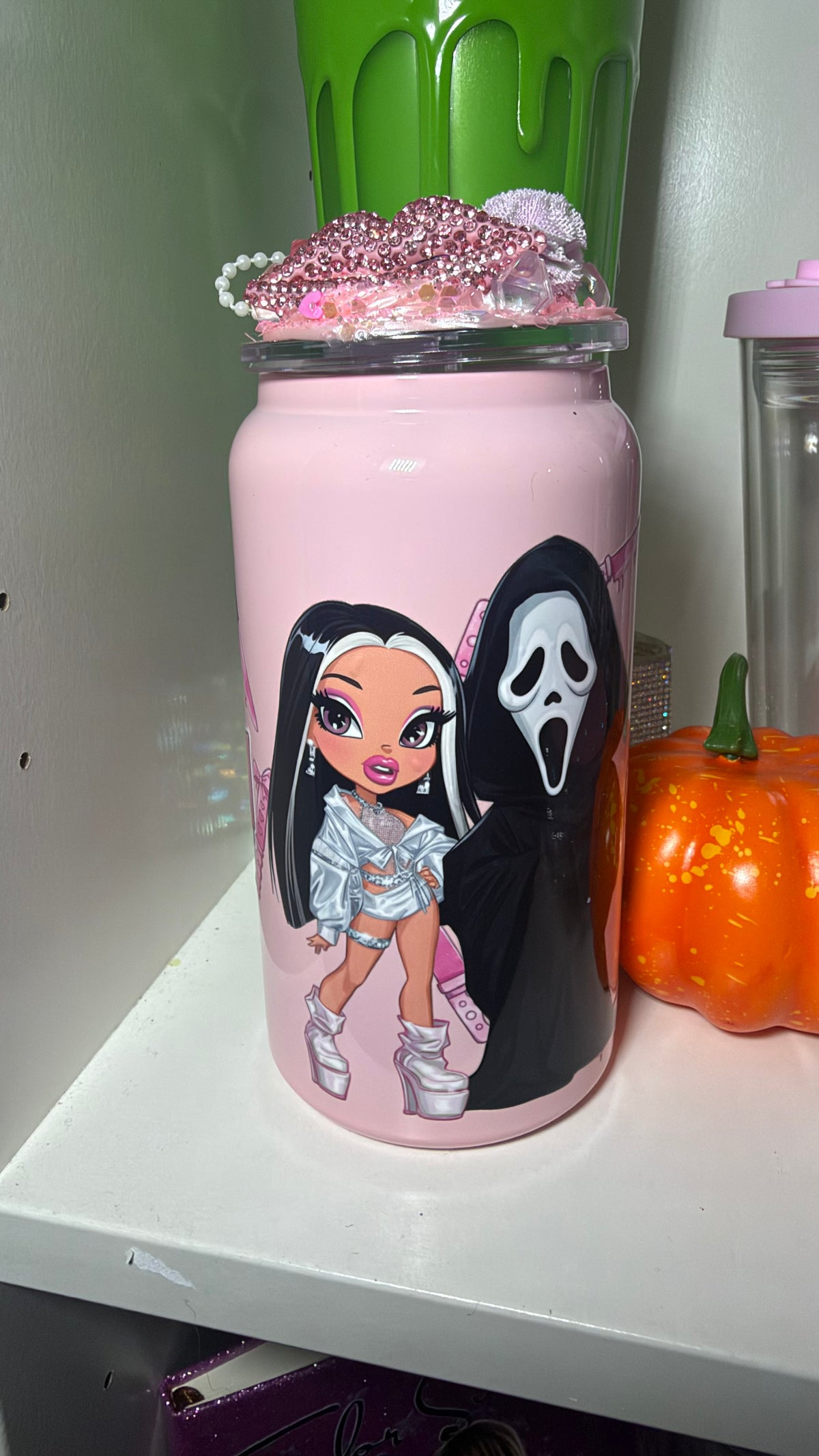 Bratz scream insulated with whipped top